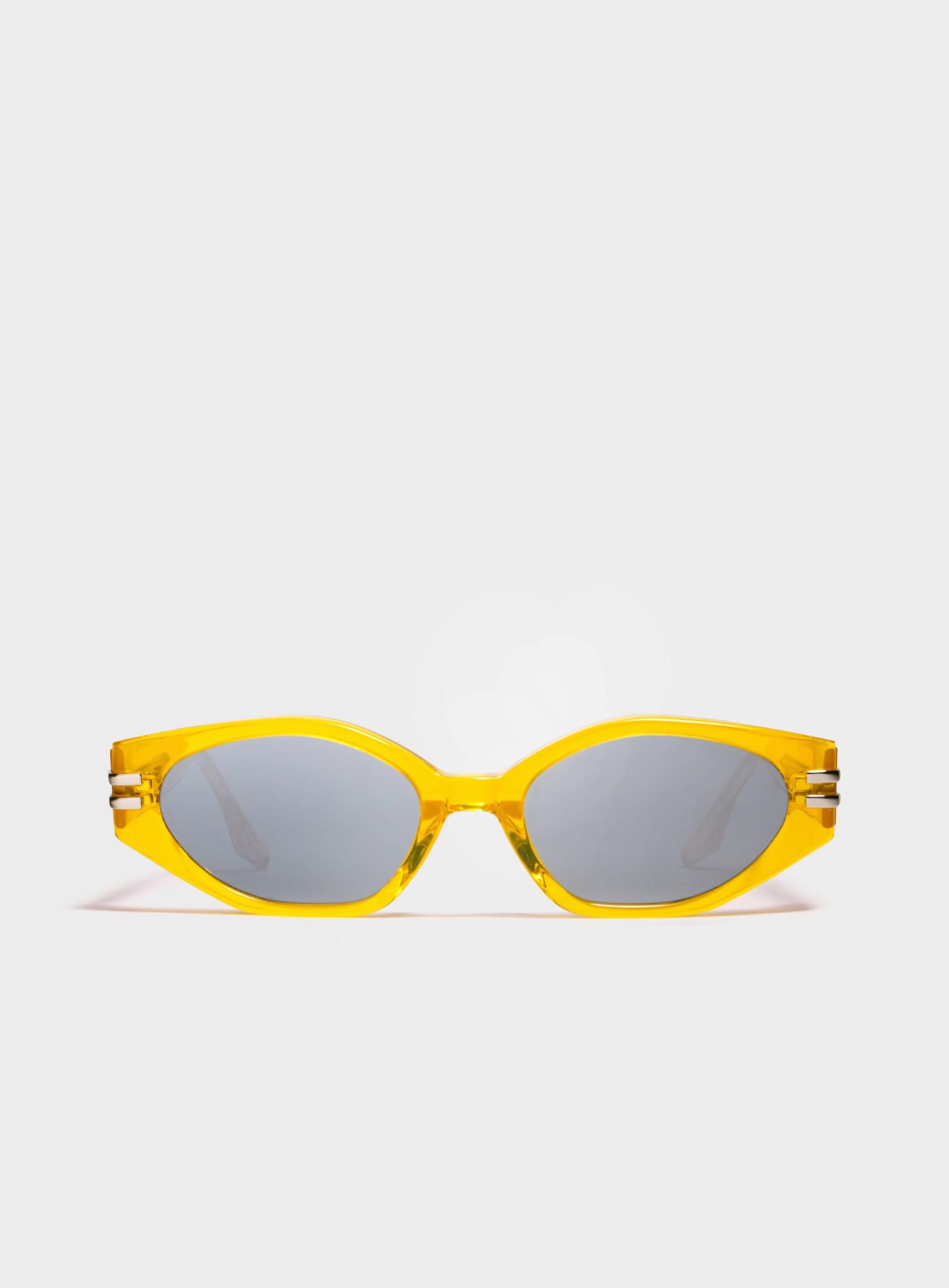 <? $selectedSimpleProduct['name'] ?? $item['product']['name'] ?>