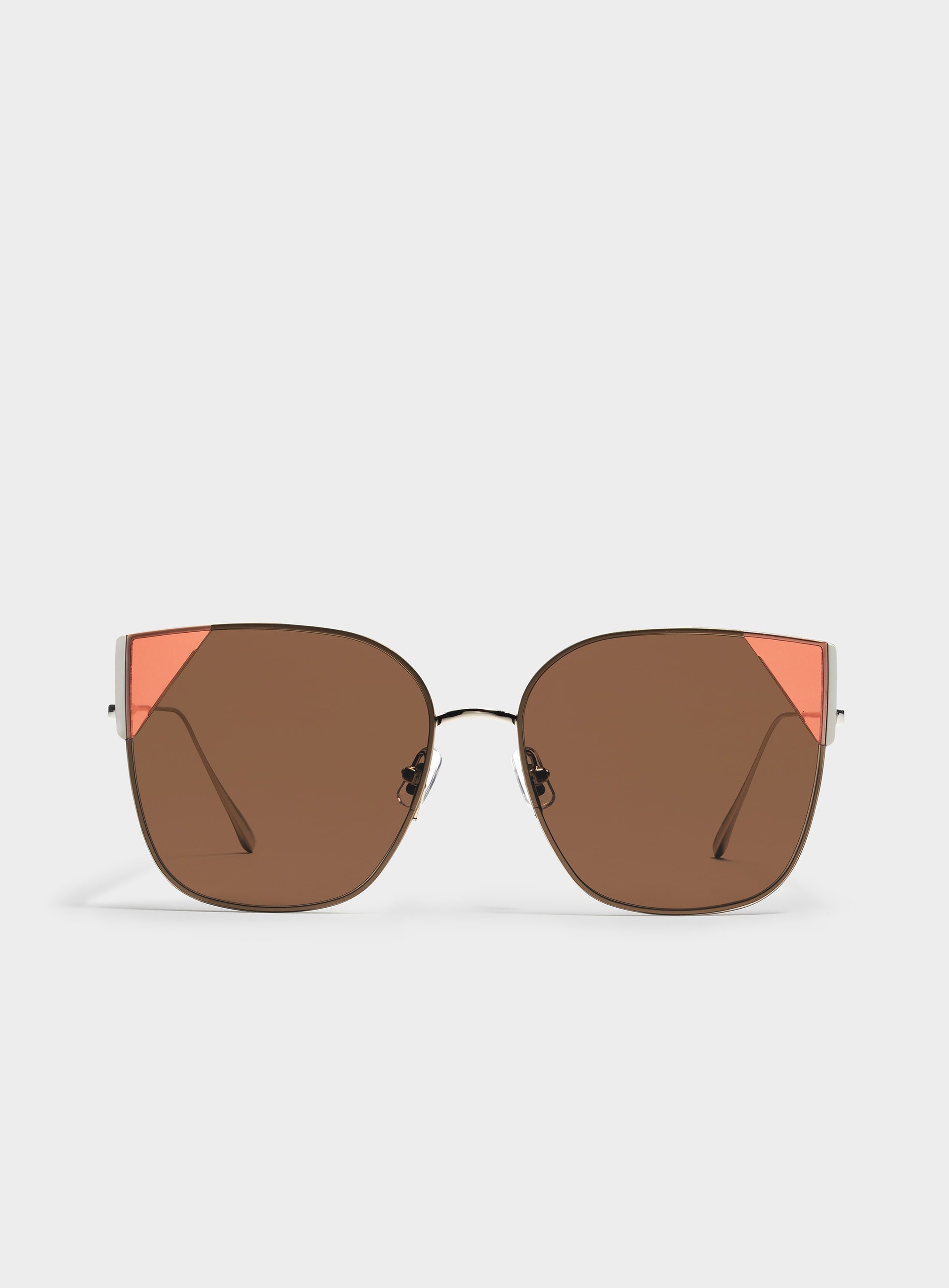 <? $selectedSimpleProduct['name'] ?? $item['product']['name'] ?>