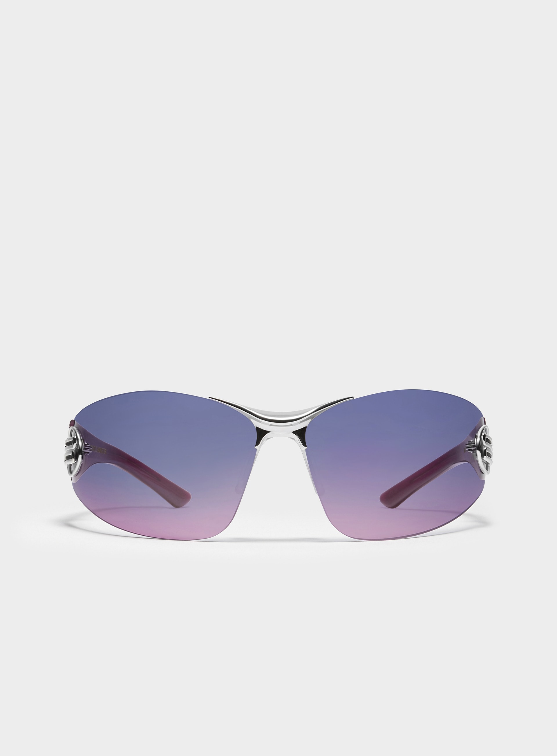<? $selectedSimpleProduct['name'] ?? $item['product']['name'] ?>