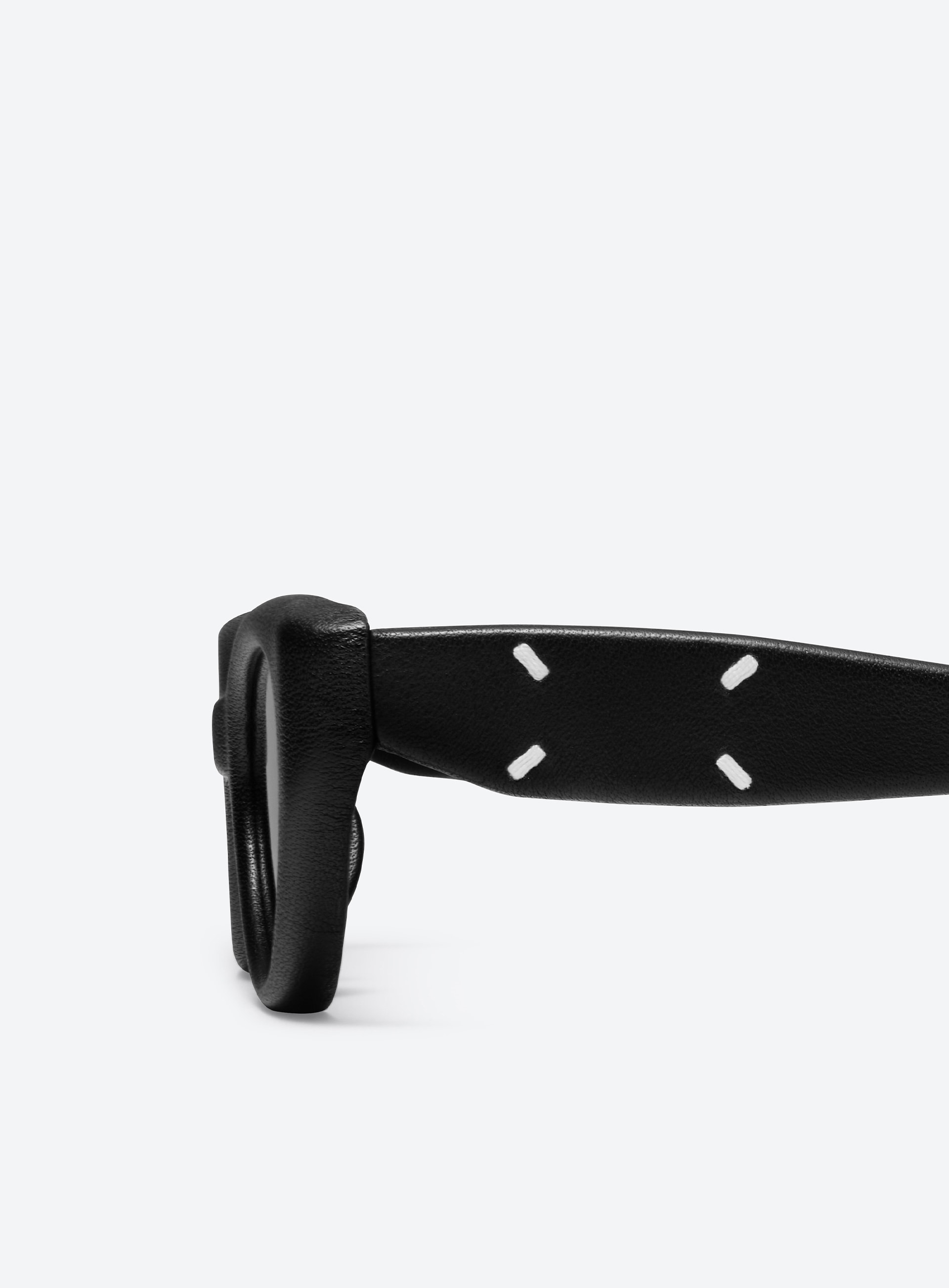 Maison Margiela - MM108 Leather L01 | Gentle Monster